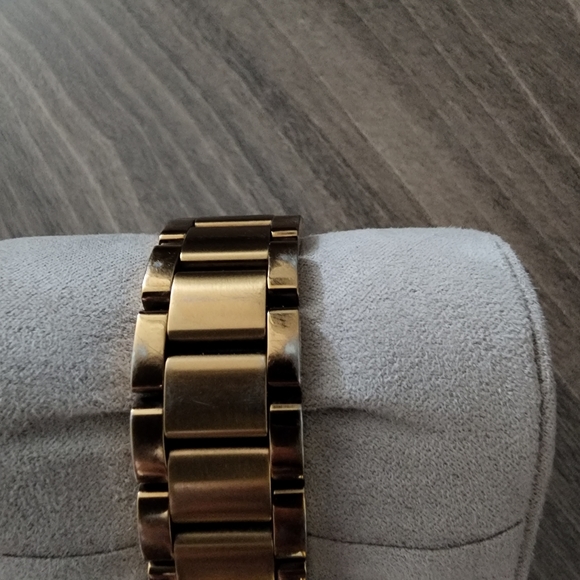 Michael Kors Rosegold watch - Picture 4 of 8